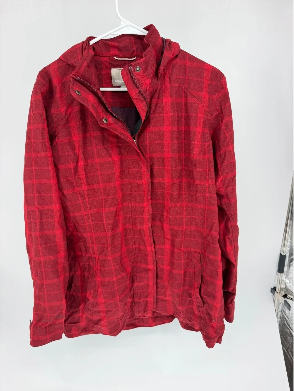 Royal Robbins Red Plaid Hooded Jacket Size Large Standard Fit